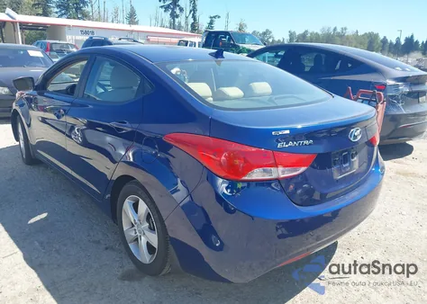2013 Hyundai Elantra Gls (Ulsan Plant) z USA, uszkodzony, nr VIN KMHDH4AEXDU633594